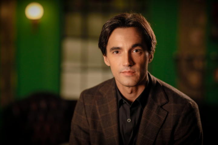 El periodista y escritor Javier Pérez Campos