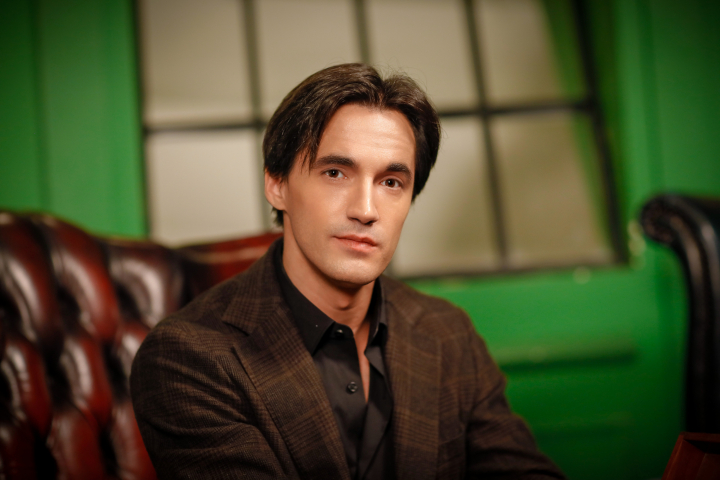 Javier Pérez Campos vuelve a hacernos pasar miedo con el libro 'Nocturnos'