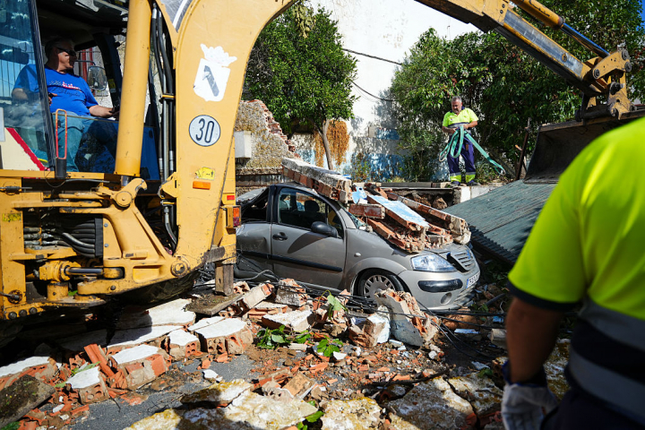Trabajos de limpieza en Gibraleón.