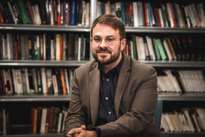 Alberto Ibáñez, diputado de Compromís en el Congreso, durante su entrevista con El HuffPost