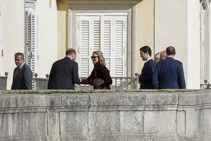 La infanta Elena y Froilán en el almuerzo por el 50 aniversario de la monarquía en El Pardo