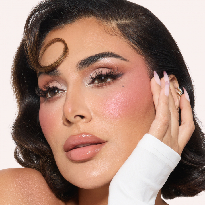 Huda Kattan, con el colorete aplicado