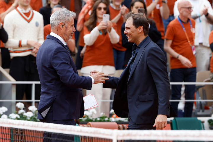 Marc Maury y Rafa Nadal en el homenaje al tenista en París.