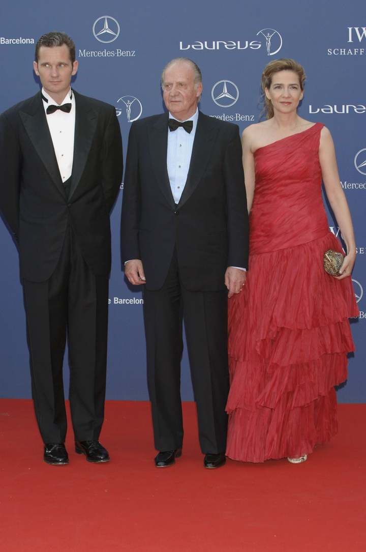 El rey Juan Carlos, la infanta Cristina e Iñaki Urdangarin en los Premios Laureus 2006 en Barcelona
