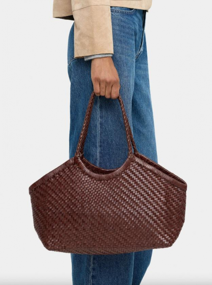 alt="alt="Bolso trenzado de piel""