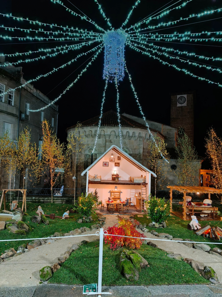 Probando la cámara del OPPO Find X9 Pro por la noche.