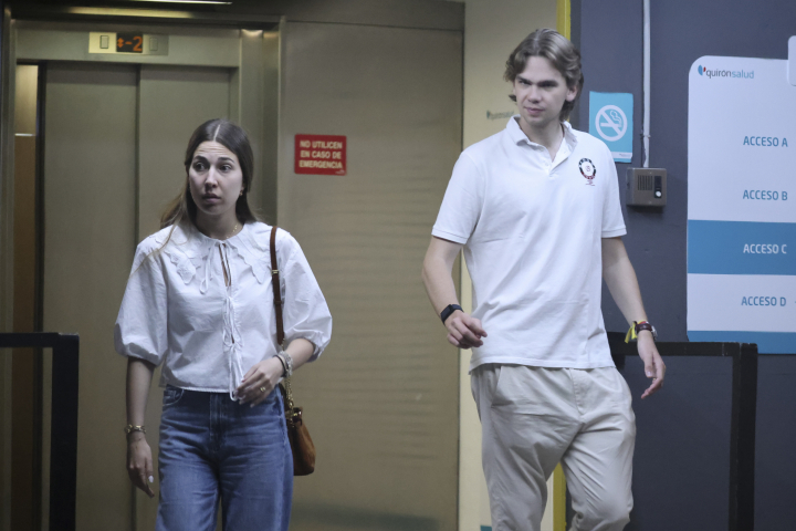 Miguel Urdangarin y Olympia Beracasa en Madrid en junio de 2025