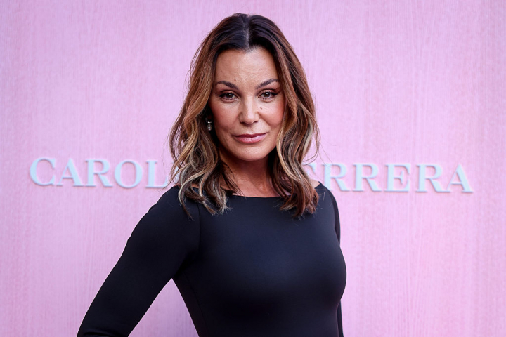 Mar Flores en el desfile de Carolina Herrera celebrado en la Plaza Mayor de Madrid en septiembre.