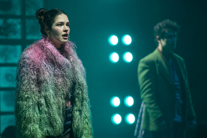 Mimi echando de menos a Roger en 'RENT'.