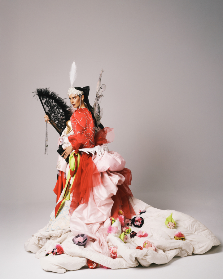 La parte posterior de la capa de Cristina Pedroche