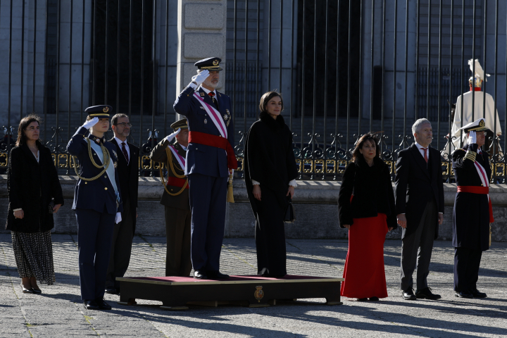 Los reyes Felipe y Letizia, la princesa Leonor, la ministra de Defensa y el ministro del Interior en la Pascua Militar 2026