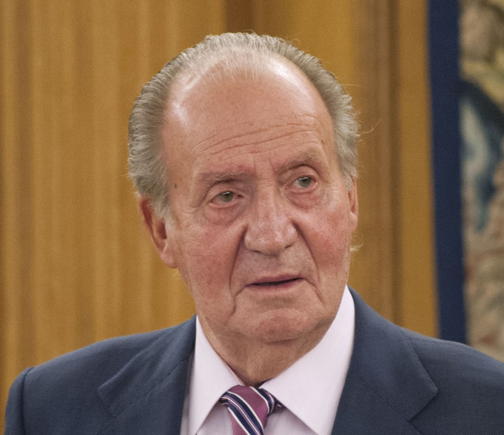 El rey Juan Carlos I en una audiencia en La Zarzuela en el final de su reinado en 2014