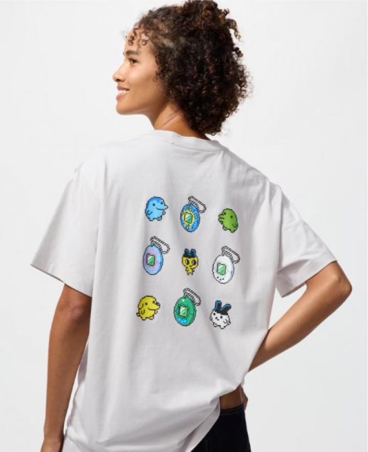 Camiseta exclusiva de Tamagotchi de Uniqlo.
