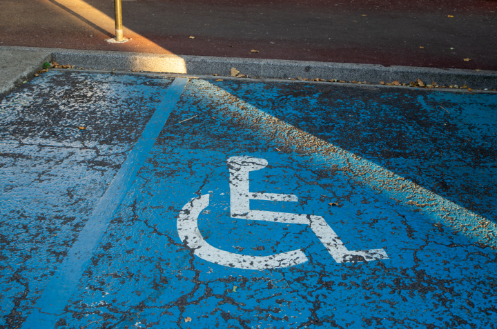Aparcamiento para personas con alguna discapacidad