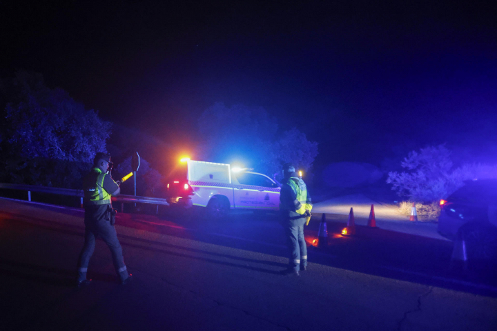 alt="alt="Llegada de efectivos de emergencias al lugar del accidente""