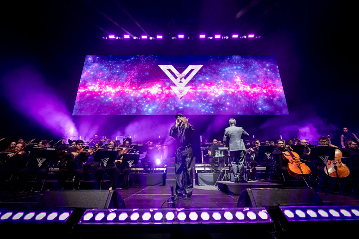 Escenario de Yandel Sinfónico.