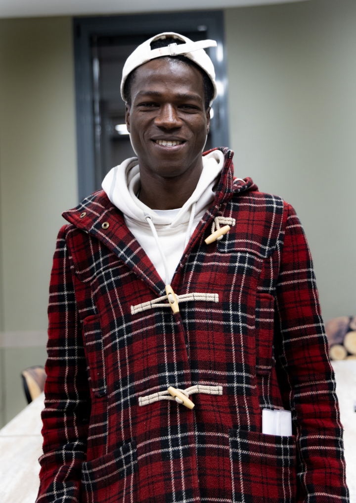 Alpha, uno de los jóvenes a los que a ayudado Emilia.