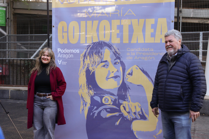 María Goikoetxea, candidata de Podemos-Alianza Verde a la Presidencia de Aragon y Juantxo López de Uralde, coordinador federal de Alianza Verde