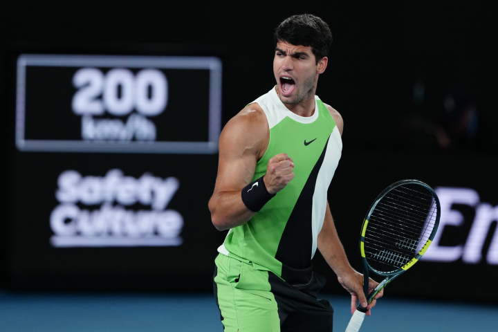 Carlos Alcaraz, celebrando un punto en el Open de Australia.