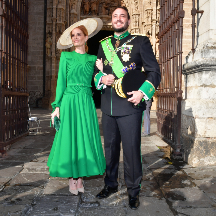 Olivia de Borbón y su hermano Francisco de Borbón von Hardenberg en la boda de él con Sophie Karoly en 2021
