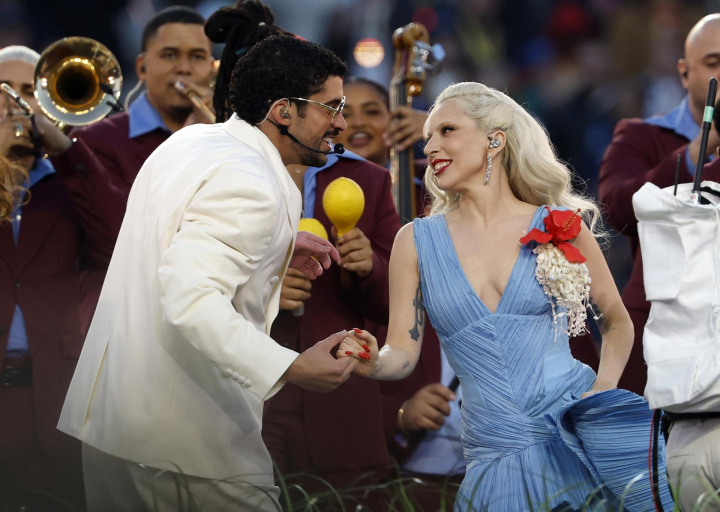 Bad Bunny y Lady Gaga, durante la Super Bowl
