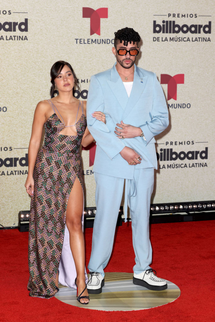 Bad Bunny y Gabriela en los Billboard de la Musica Latina 2021.