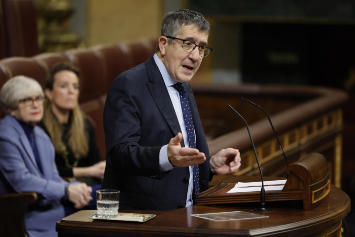 El portavoz socialista Patxi López