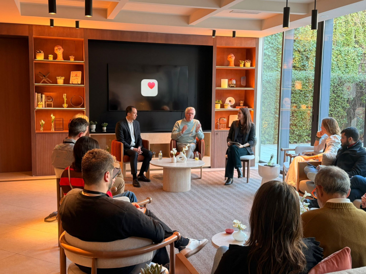 El doctor y el cirujano Fran Klin en el evento de Apple en Madrid.