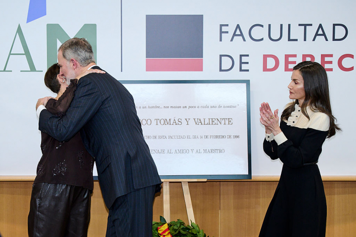 Los reyes, Felipe VI y Letizia, en el homenaje a Tomás y Valiente de este viernes 13 de febrero.