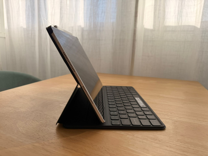 La Honor Magic Pad 4 con el teclado. Muy compacto y muy cómodo.