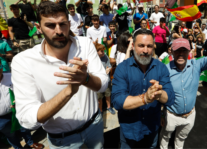 El líder de Vox Murcia, José Ángel Antelo, y el presidente de la formación, Santiago Abascal; en una imagen de archivo.