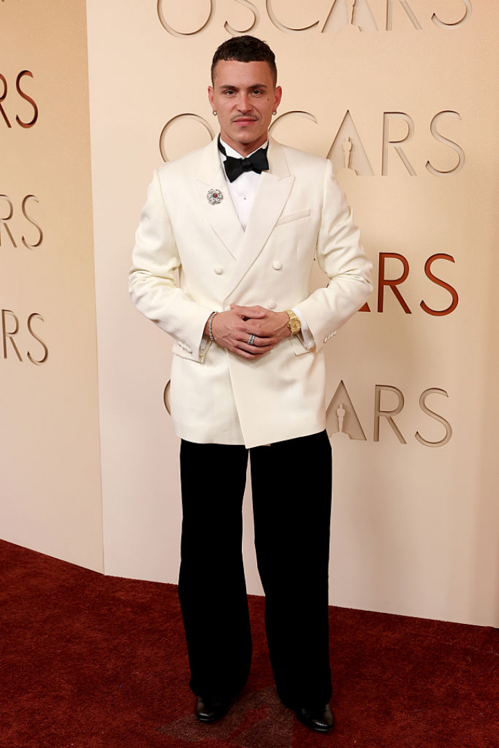 alt="alt="Arón Piper""