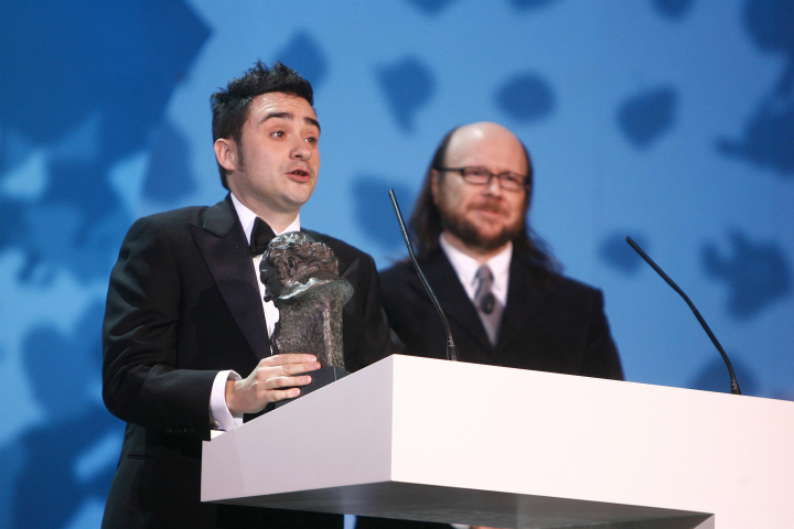 Juan Antonio Bayona y Santiago Segura en los Goya 2008
