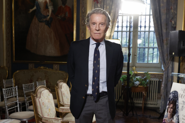 Alfonso Díez, viudo de la duquesa de Alba, en la presentación de 'La última duquesa' en el Palacio de Liria