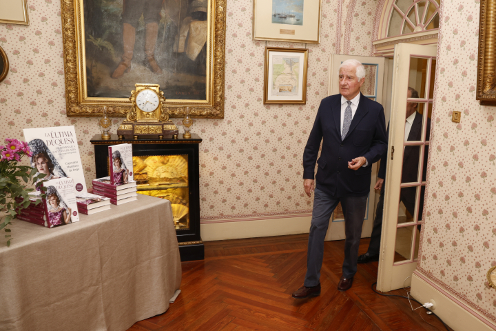 Alfonso Martínez de Irujo en la presentación del libro 'La última duquesa' en el Palacio de Liria