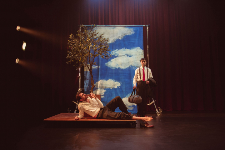 Augusto hablando con Orfeo su perro en 'Niebla'