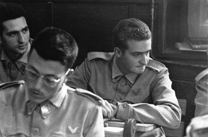 El rey Juan Carlos I durante su formación militar en la Academia de Zaragoza