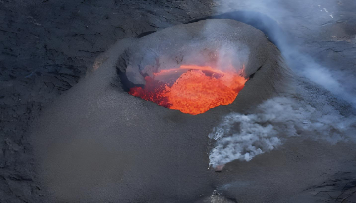 alt="alt="La fotografía en Svartsengi, cerca de Grindavik, Islandia, muestra una vista aérea de una erupción volcánica en Fagradalsfjall.""
