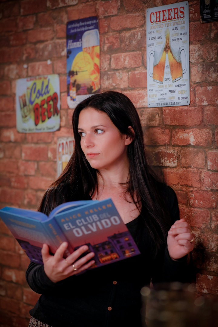 Alice Kellen con su libro 'El Club del Olvido'