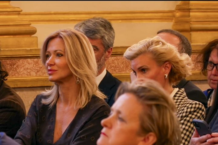 Susanna Griso junto a María Zurita, en la entrega del premio a Juan Carlos I.