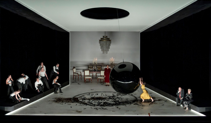 Una escena de 'Salome' de Richard Strauss en Les Arts