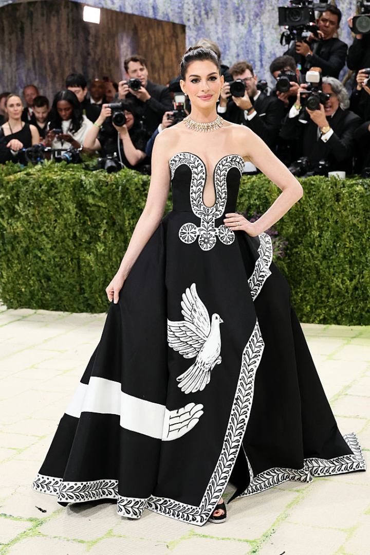 alt="alt="Después de recorrer medio mundo con 'El diablo viste de Prada', la actriz vuelve a Nueva York con este Michael Kors.""