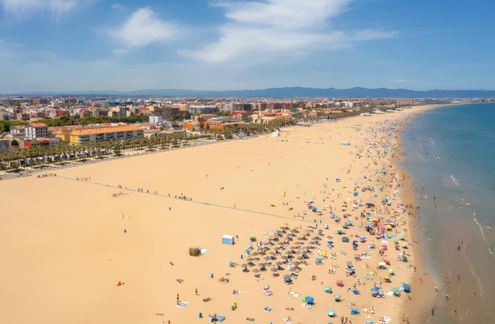 alt="alt="La playa de la Malvarrosa, en Valencia""