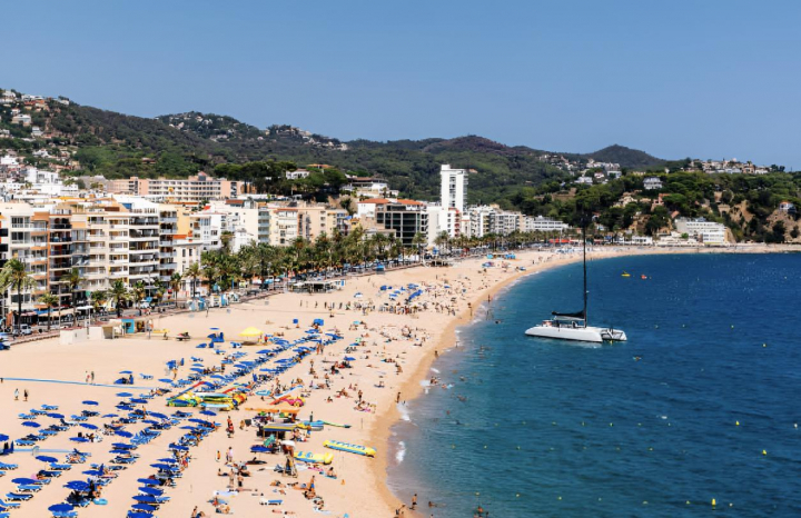 alt="alt="La Playa de Lloret de Mar en Lloret de Mar, Girona""