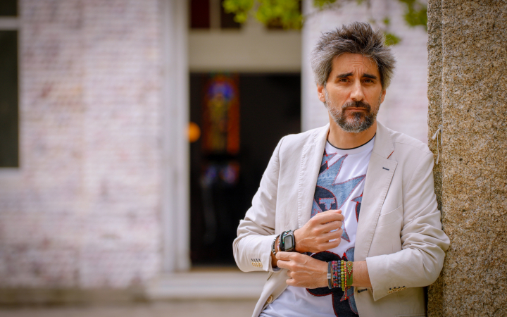 Manel Loureiro es escritor y autor de la novela 'Antes de que todo cambie'