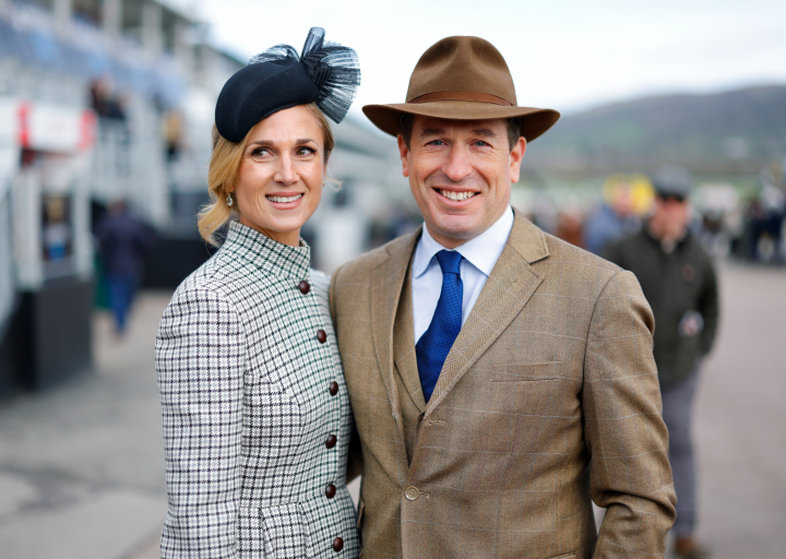Peter Phillips y Harriet Sperling en Cheltenham en marzo de 2026