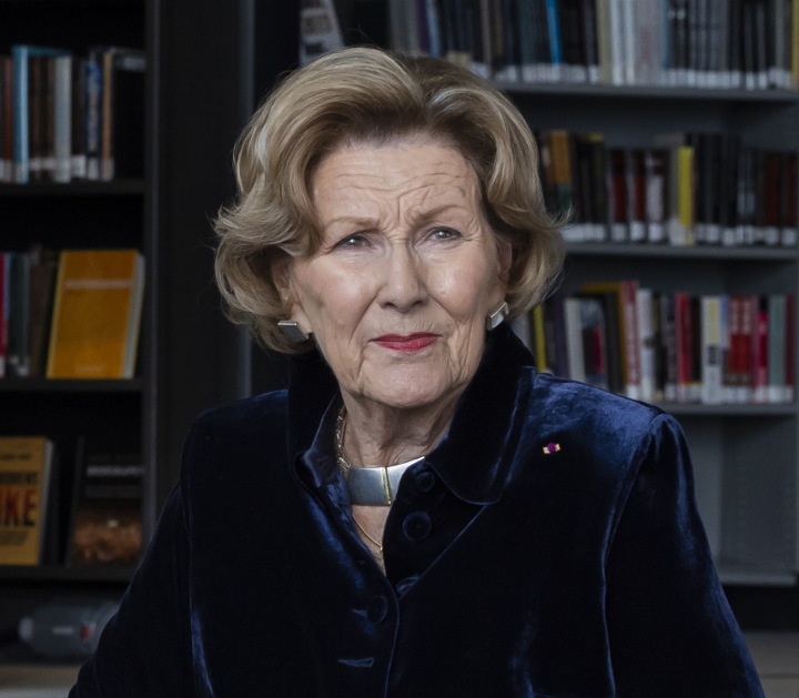 Sonia de Noruega en la Deichman Bjørvika Library de Oslo