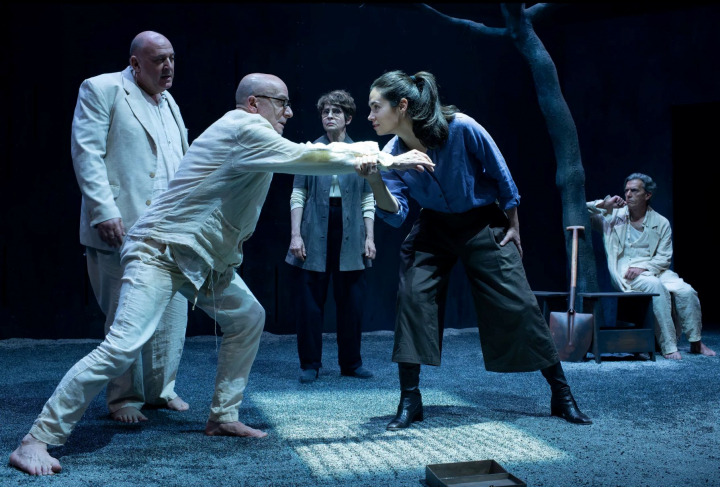 Escena de 'El jardín quemado'