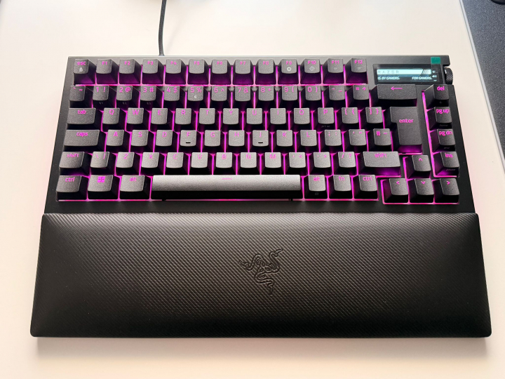 El teclado de Razer, BlackWidow V4 LP Tenkeyless HyperSpeed.