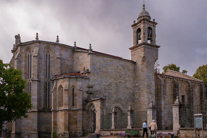 alt="alt="RIBADAVIA, SPAIN - SEPTEMBER 10:  View of the church and convent of Santo Domingo, in historic center, seen  on September 10, 2023, Ribadavia, Ribeiro region,Galicia, Spain. (Photo by Xurxo Lobato / Getty Images)""